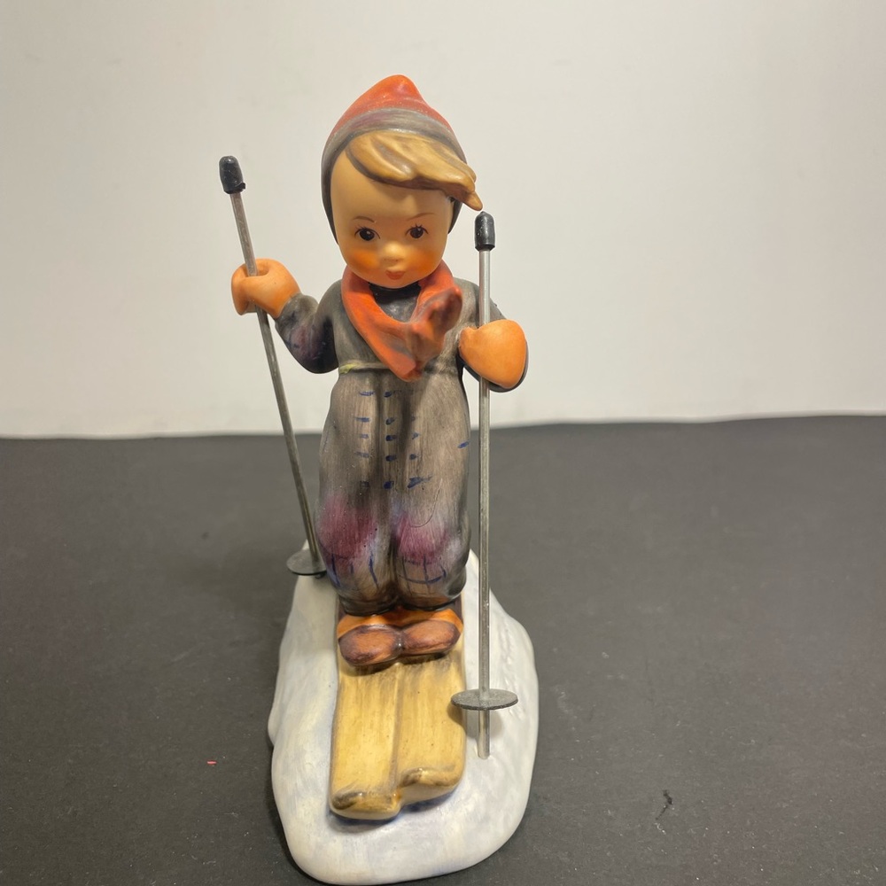 Goebel Hummel Figurine "Skier" (VINTAGE)
